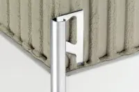Promotion Profilé d‘angle sortant Rondec E acier inox 2,50 m x 6 mm SCHLUTER SYSTEMS