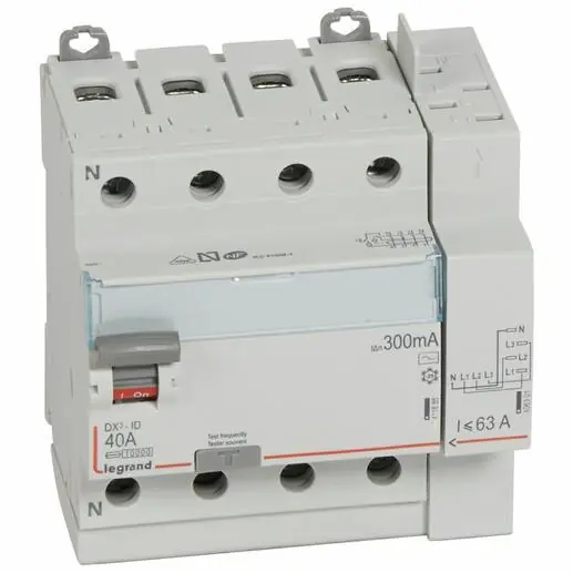 Vente Directe Interrupteur différentiel DX³-ID arrivée haut à vis et départ haut automatique – 4P 400V~ 40A typeAC 300mA – 5 modules – LEGRAND